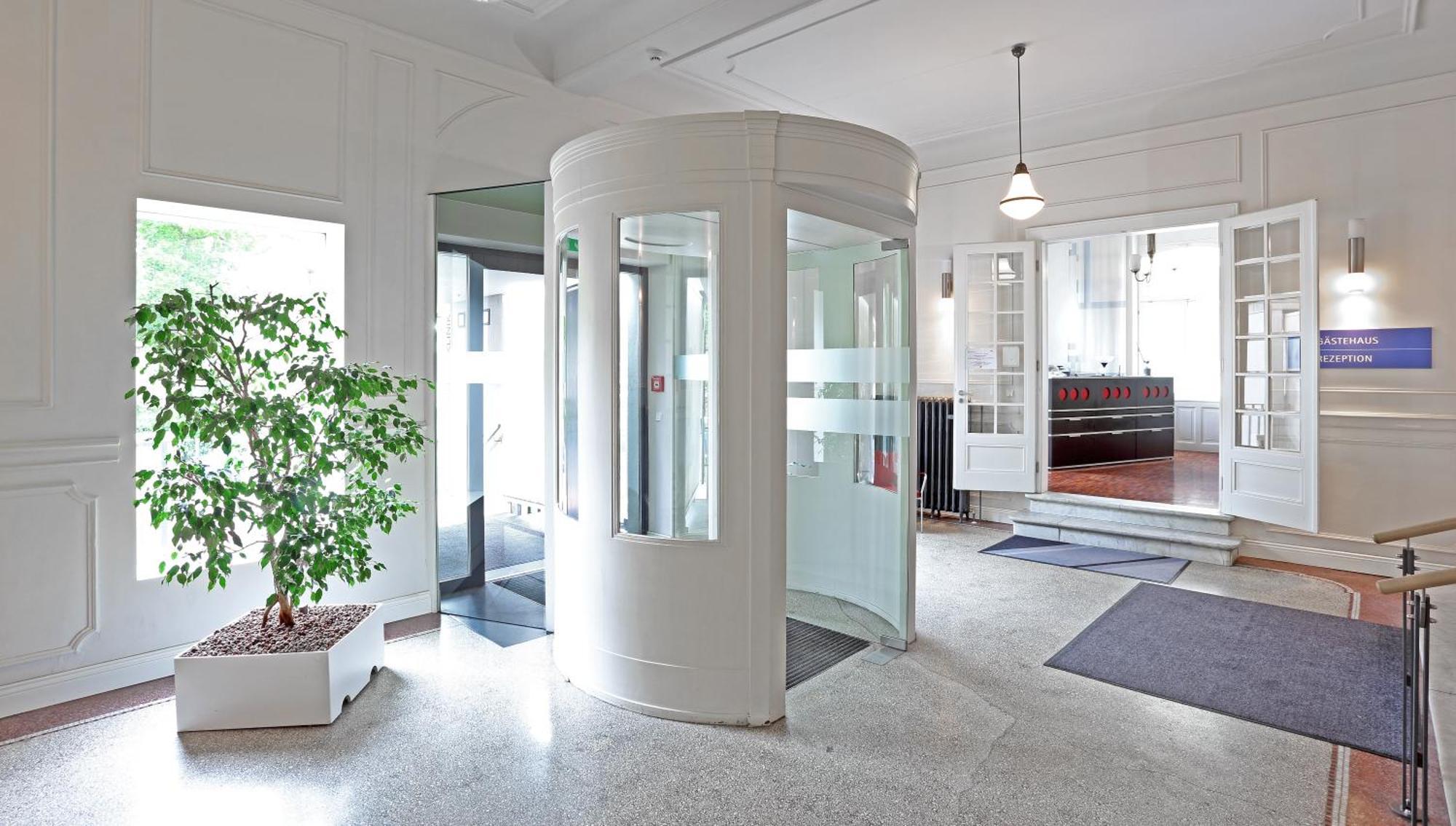 Hotel Garni Gaestehaus Der Kerckhoff-Klinik バートナウハイム エクステリア 写真